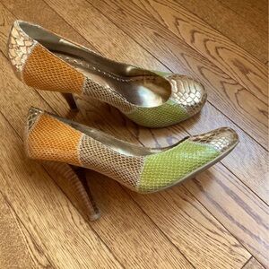 BCBG pumps size 8